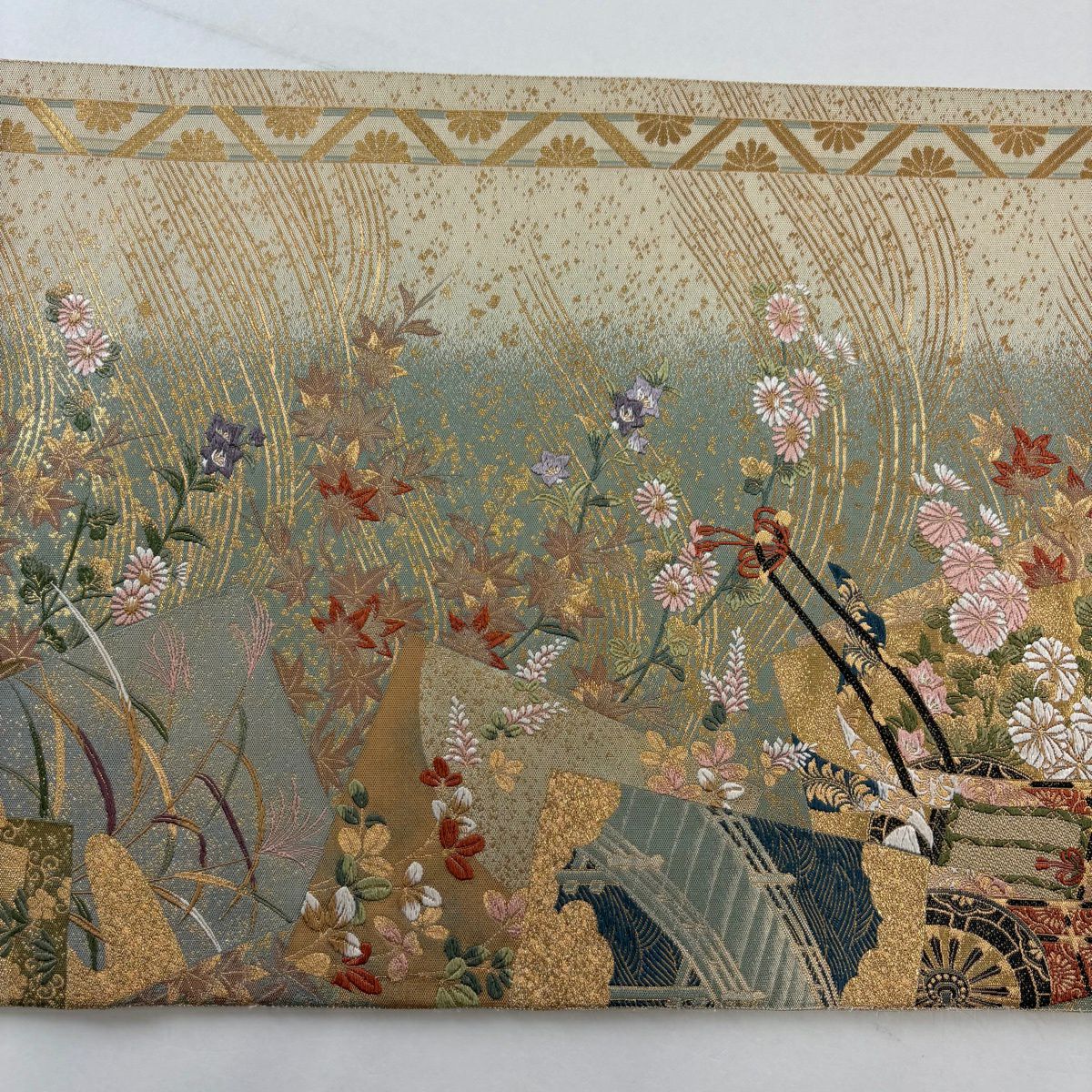 【美品】 袋帶 秀品級 御所車 秋草 金金箔 金絲 灰綠 六通 純蠶絲
