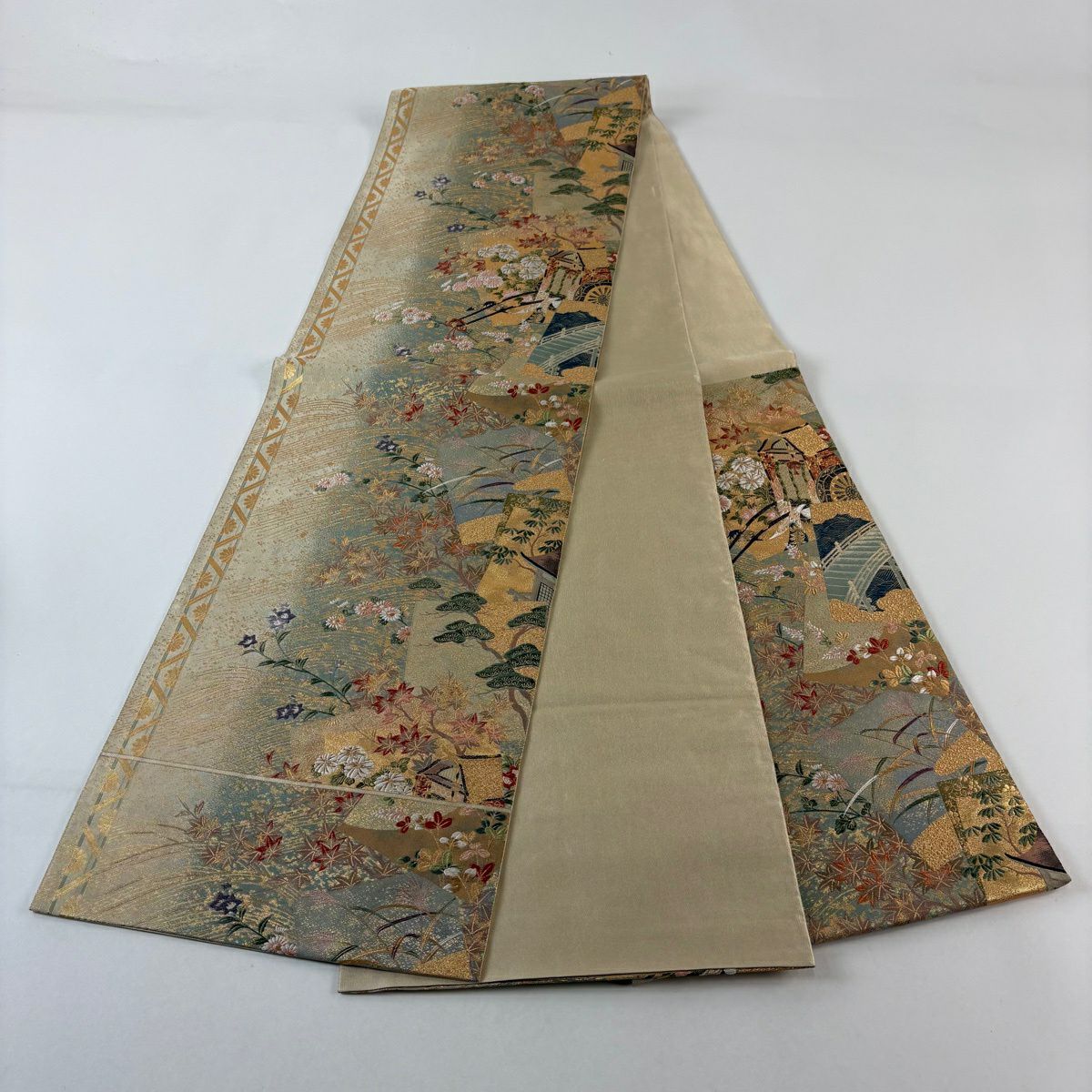 【美品】 袋帶 秀品級 御所車 秋草 金金箔 金絲 灰綠 六通 純蠶絲