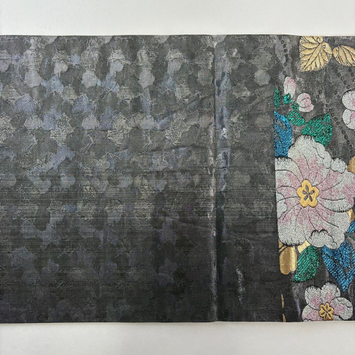 【美品】 袋帶 秀品級 辻花染 草花紋紋 金金箔 灰色 六通 純蠶絲
