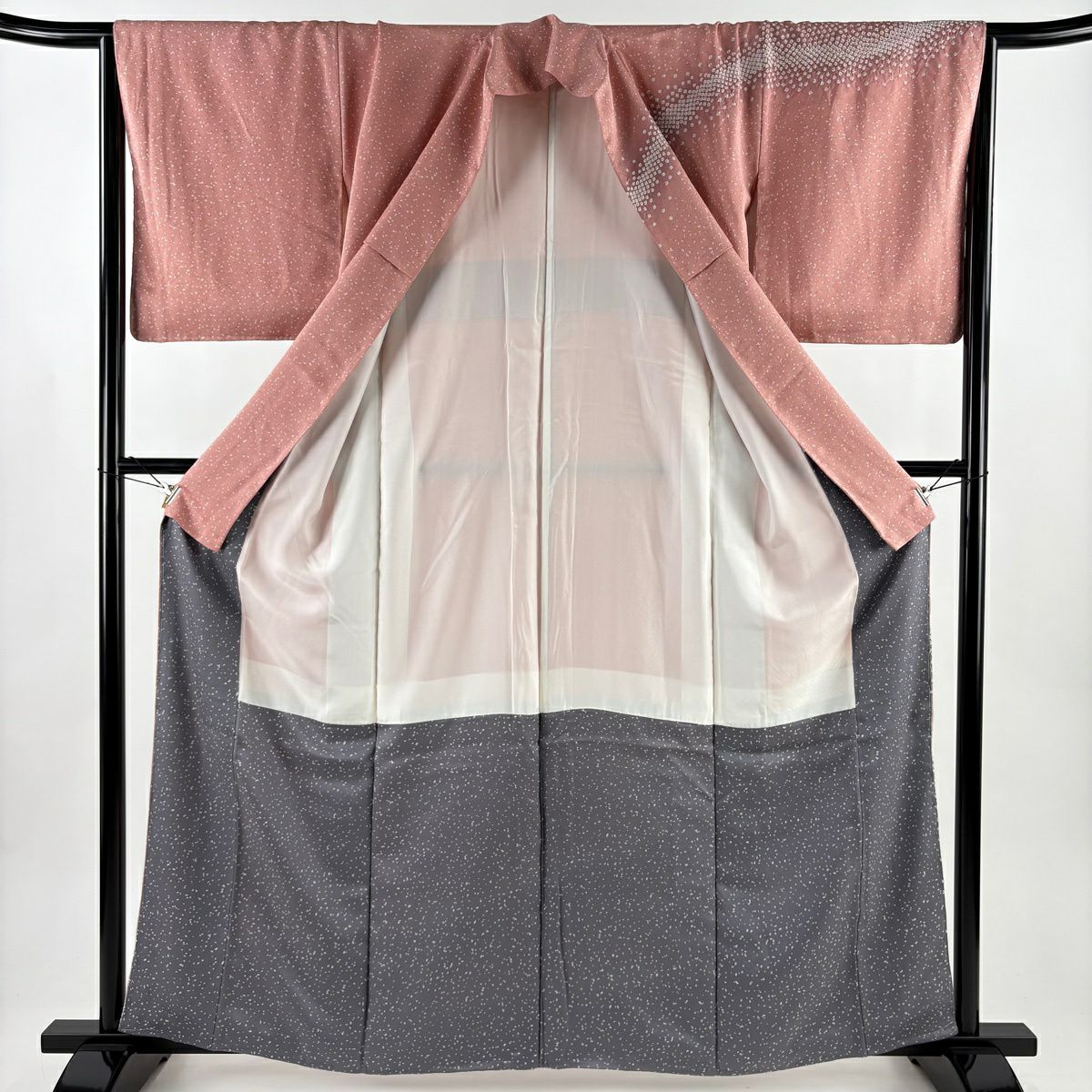 【美品】訪問服 身長162cm 袖長66cm M 雙層 落款あり ヱ霞 幾何學圖案 金彩裝飾 絞染 粉紅 純蠶絲 秀品級
