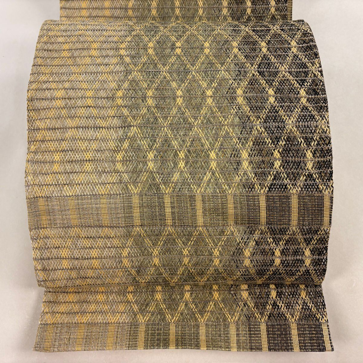 【美品】 袋帶 秀品級 夏帶 幾何學 縞 鶯 綠色 お太鼓圖案 純蠶絲