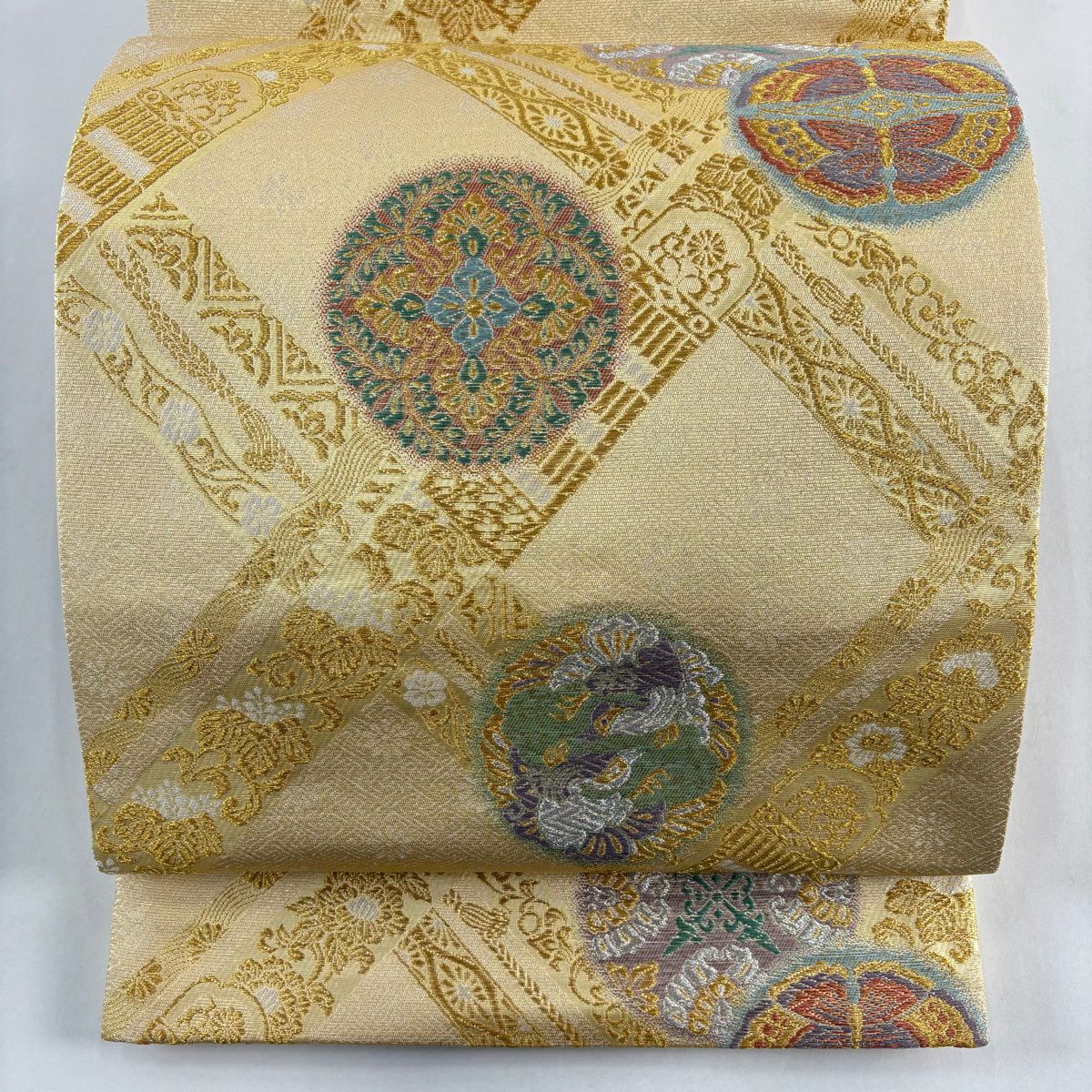 【美品】 袋帶 秀品級 華紋 向鳥 唐織 金金箔 米色 六通 純蠶絲