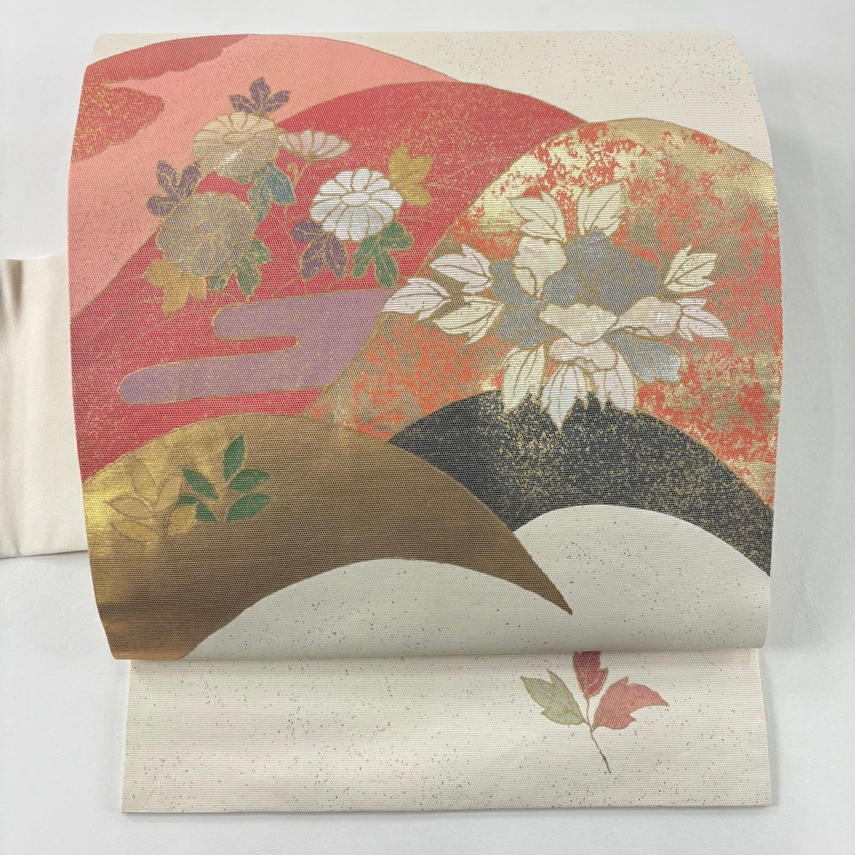 名古屋帶 秀品級 山並 草花紋 金金箔金銀彩 奶油色 純蠶絲