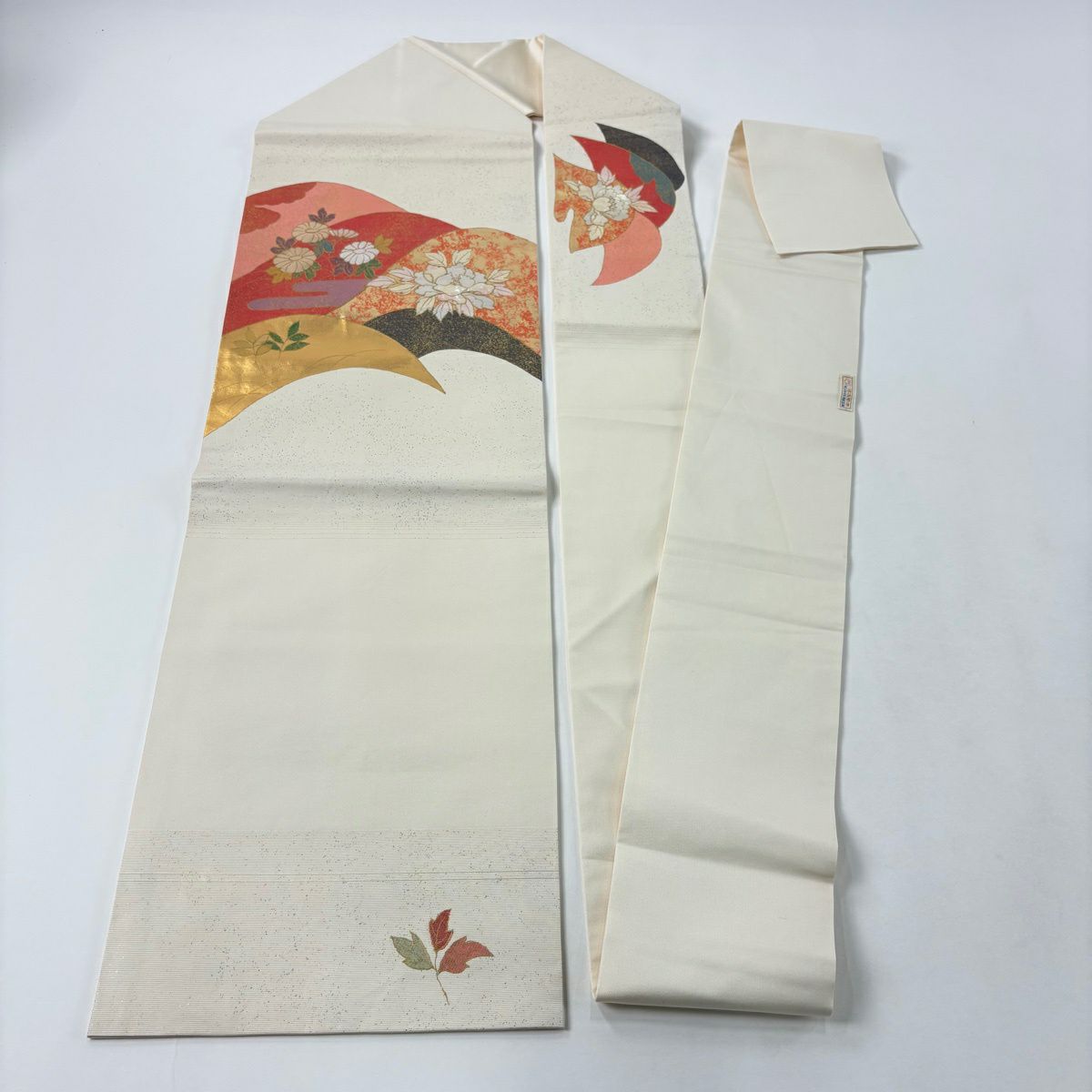 名古屋帶 秀品級 山並 草花紋 金金箔金銀彩 奶油色 純蠶絲