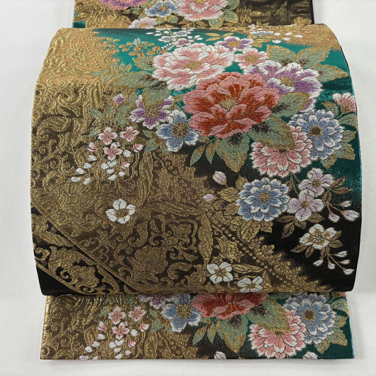 【美品】 袋帶 秀品級 牡丹 花唐草紋 金糸 金金箔 黑 六通 純蠶絲