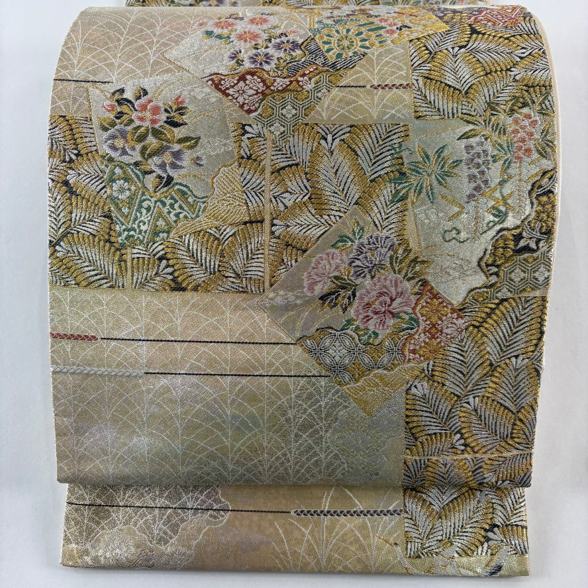 【美品】 袋帶 秀品級 色紙 草花紋 金銀彩 金金箔 米色 六通 純蠶絲