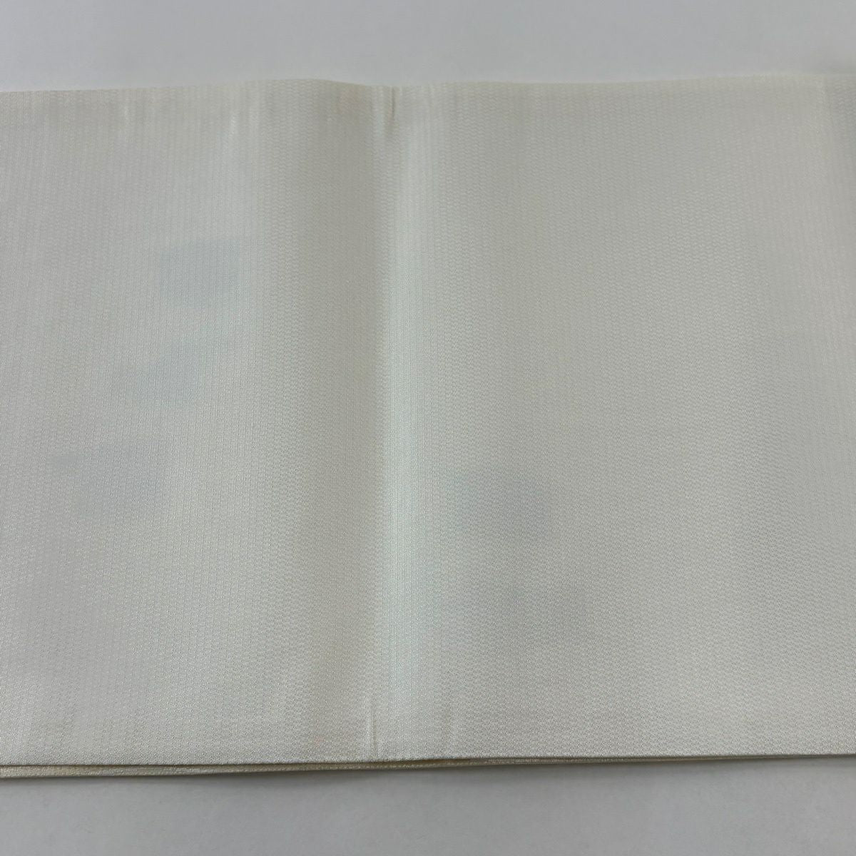 【美品】 袋帶 秀品級 幾何圖案 刺繡 米色 六通 純蠶絲