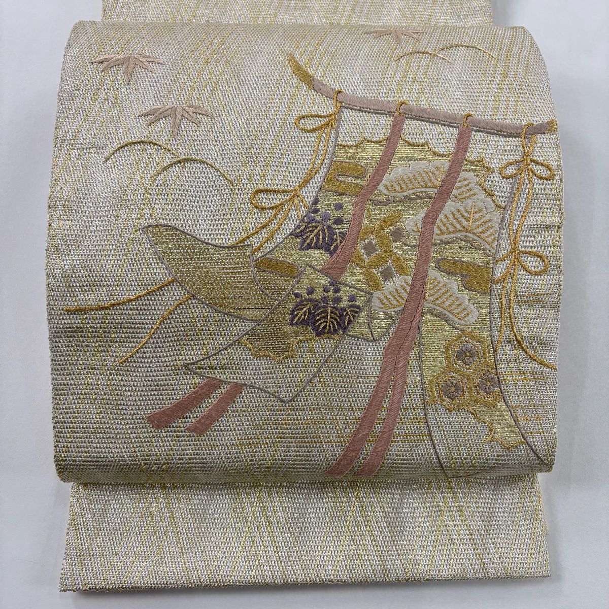 【美品】 袋帶 秀品級 幾帳 松樹刺繡 金銀彩 金 純蠶絲 お太鼓柄