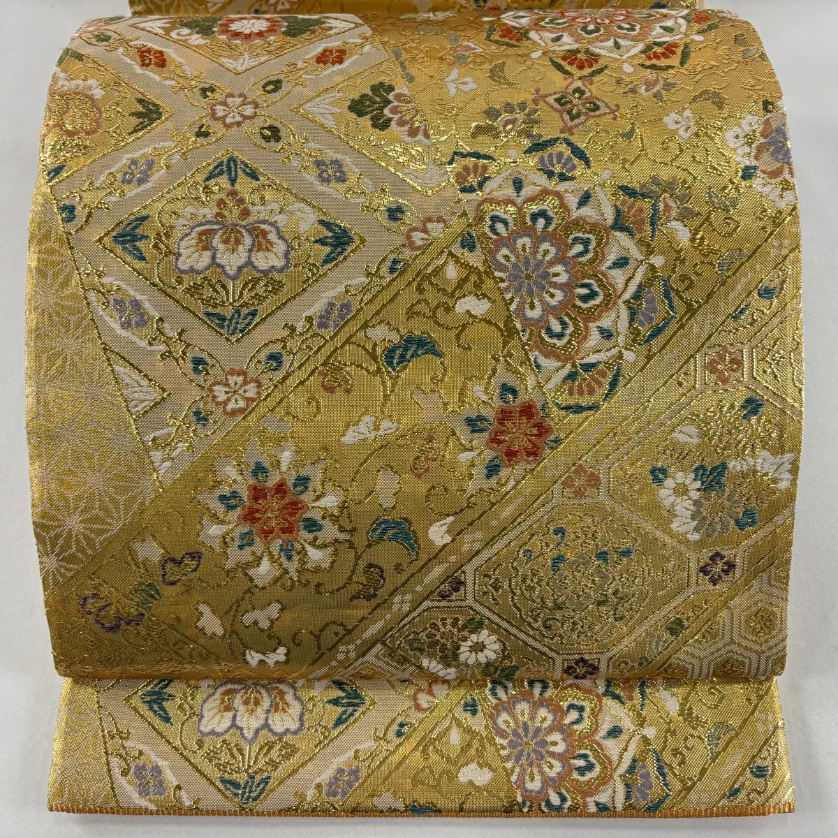 【美品】 袋帶 秀品級 關西仕立 裂取華紋 金金箔 金絲 金色 六通 純蠶絲