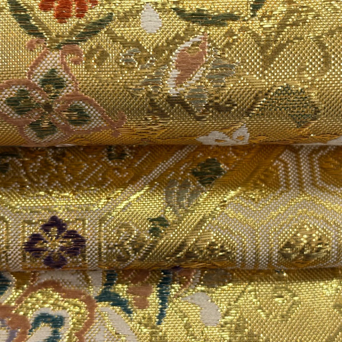 【美品】 袋帶 秀品級 關西仕立 裂取華紋 金金箔 金絲 金色 六通 純蠶絲