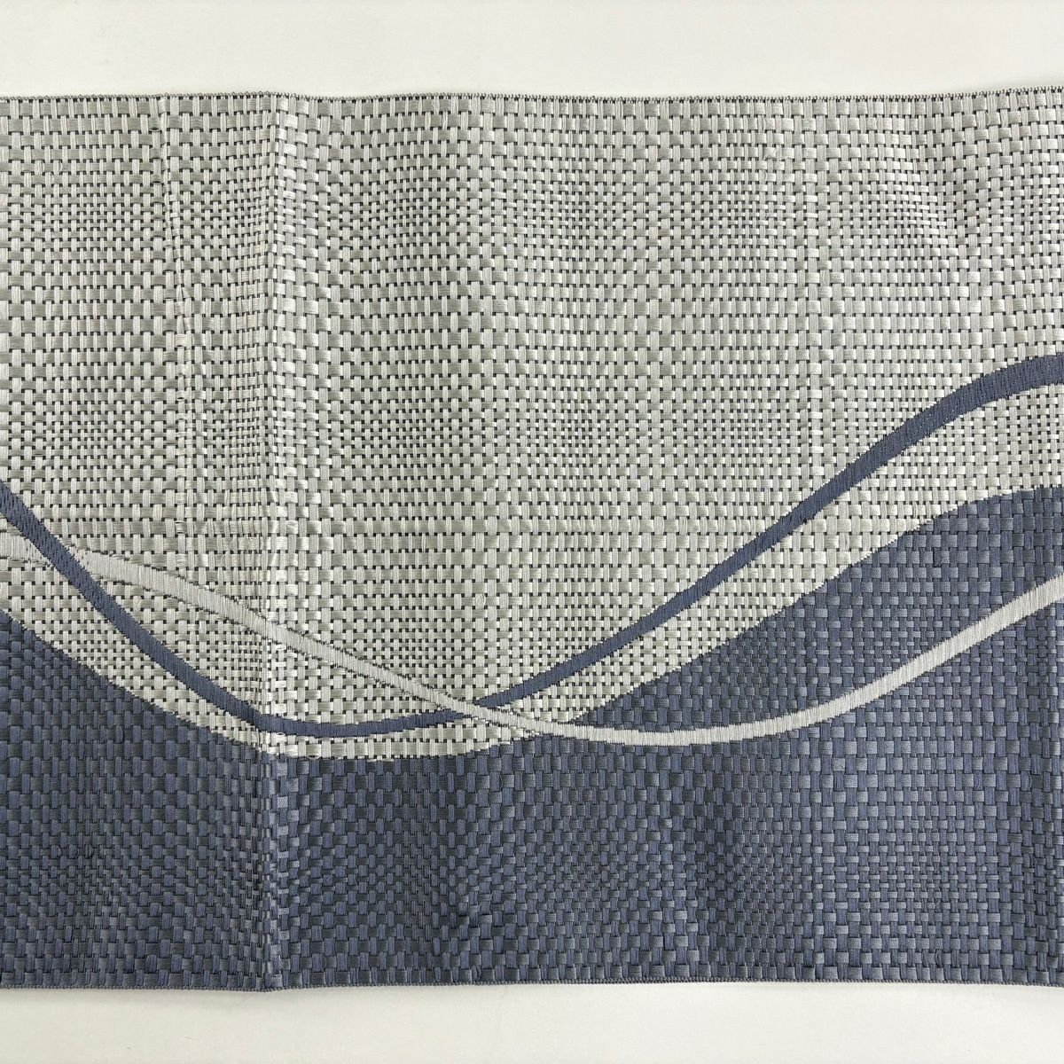 【美品】名古屋帶 秀品級 松樹葉仕立 八寸名古屋帶 よろけ縞 灰白 純蠶絲