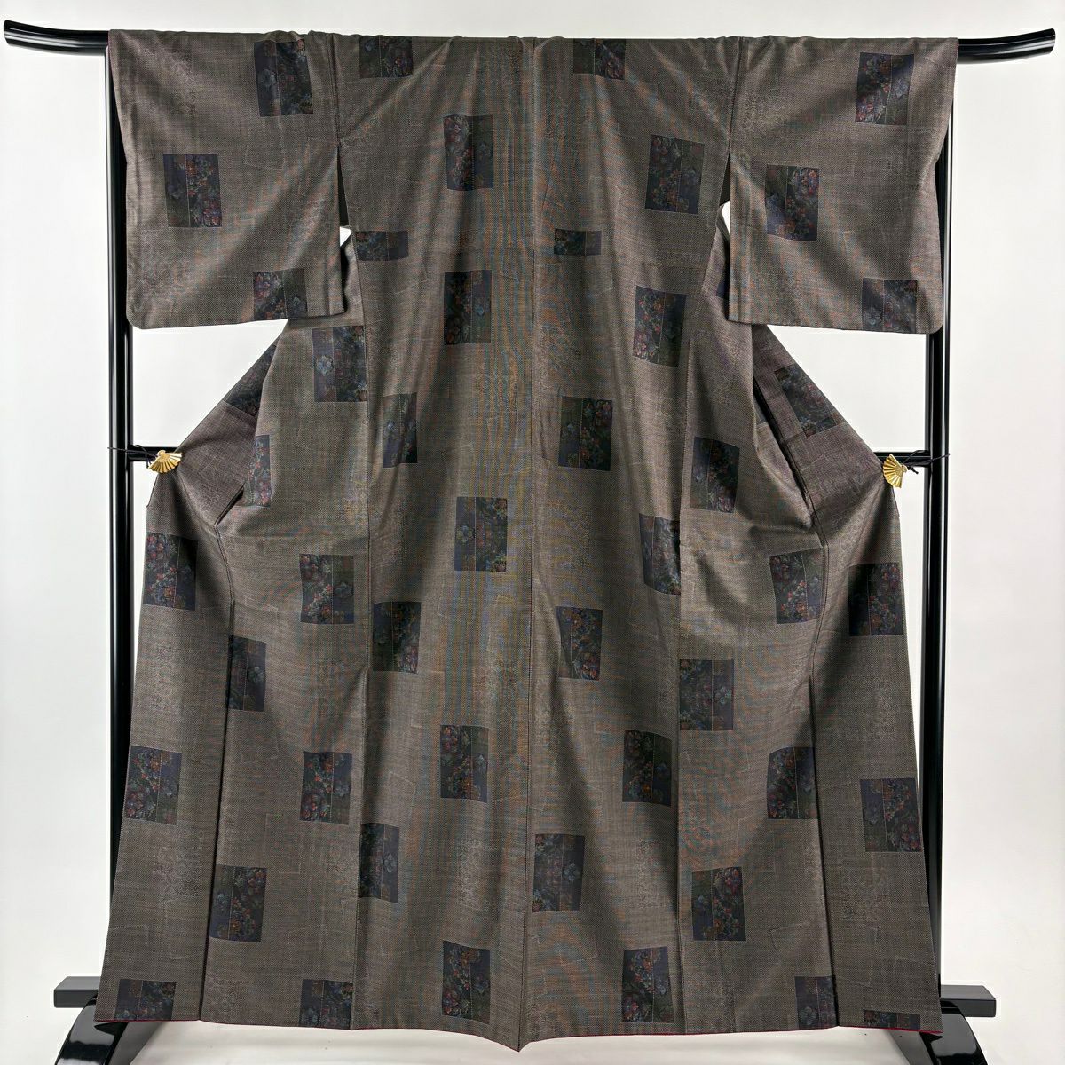 【美品】 大島紬織 身長164cm 袖長67cm M 雙層 純泥染 證書附帶 色紙 草花紋紋 焦茶 正蠶絲 優品級