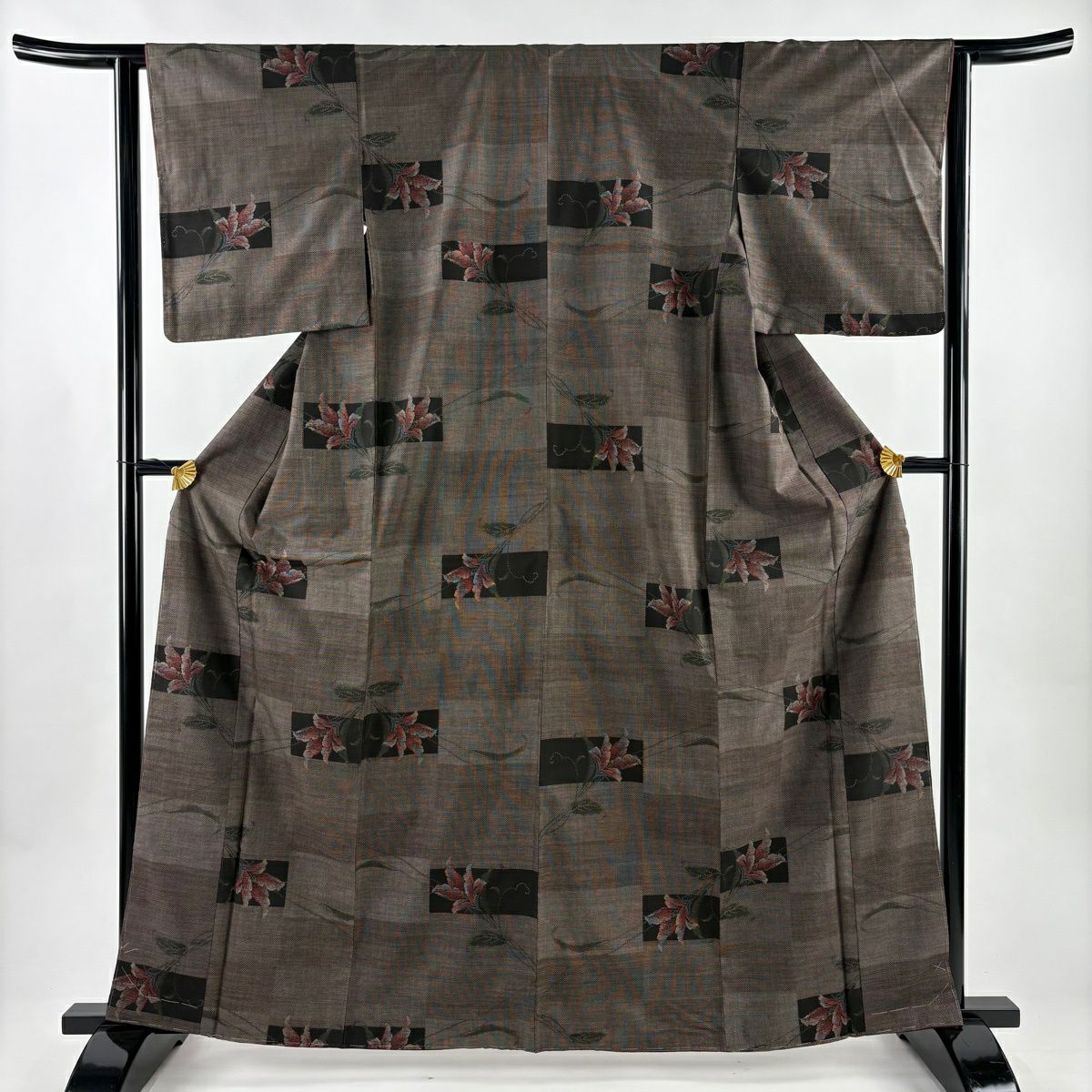【美品】 大島紬織 身長163.5cm 袖長63cm S 雙層 純泥染 證書附帶 草花紋 變化市松樹 焦茶 正蠶絲 優品級