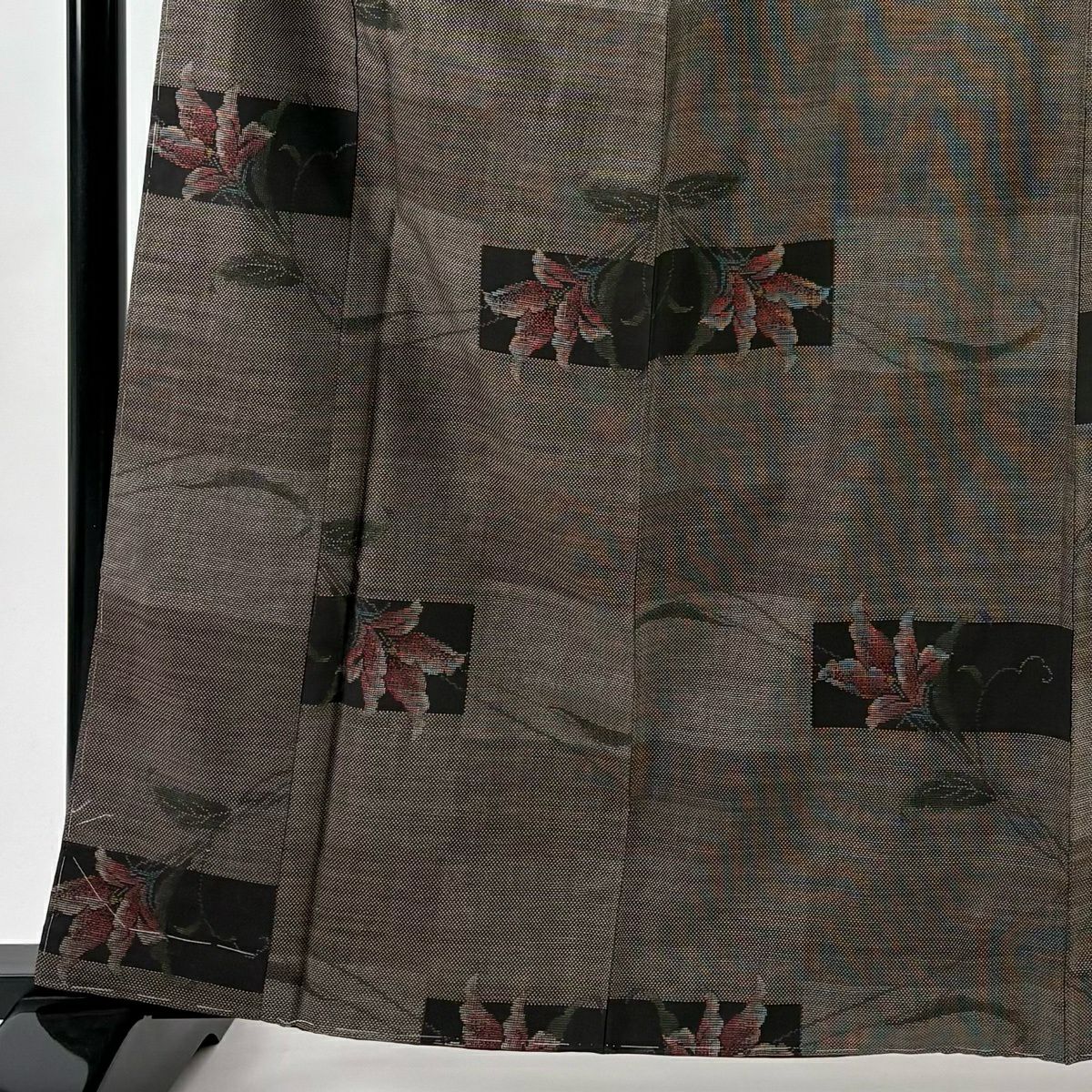 【美品】 大島紬織 身長163.5cm 袖長63cm S 雙層 純泥染 證書附帶 草花紋 變化市松樹 焦茶 正蠶絲 優品級
