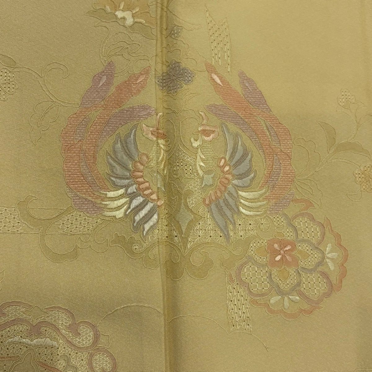 【美品】 付下 身長155.5cm 袖長64cm M 雙層 向鳥 華紋 刺繡 黃色 純蠶絲 秀品級