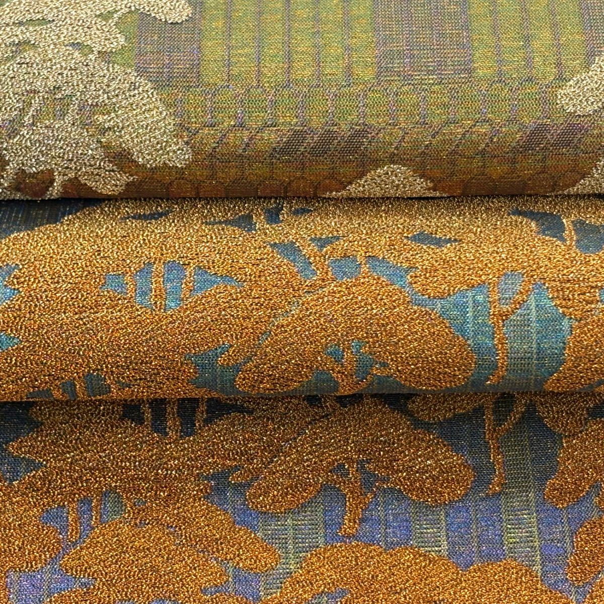【美品】 袋帶 逸品級 佐波理 落款あり 綴 甲冑 松樹 金糸 金金箔 橙色 六通 純蠶絲