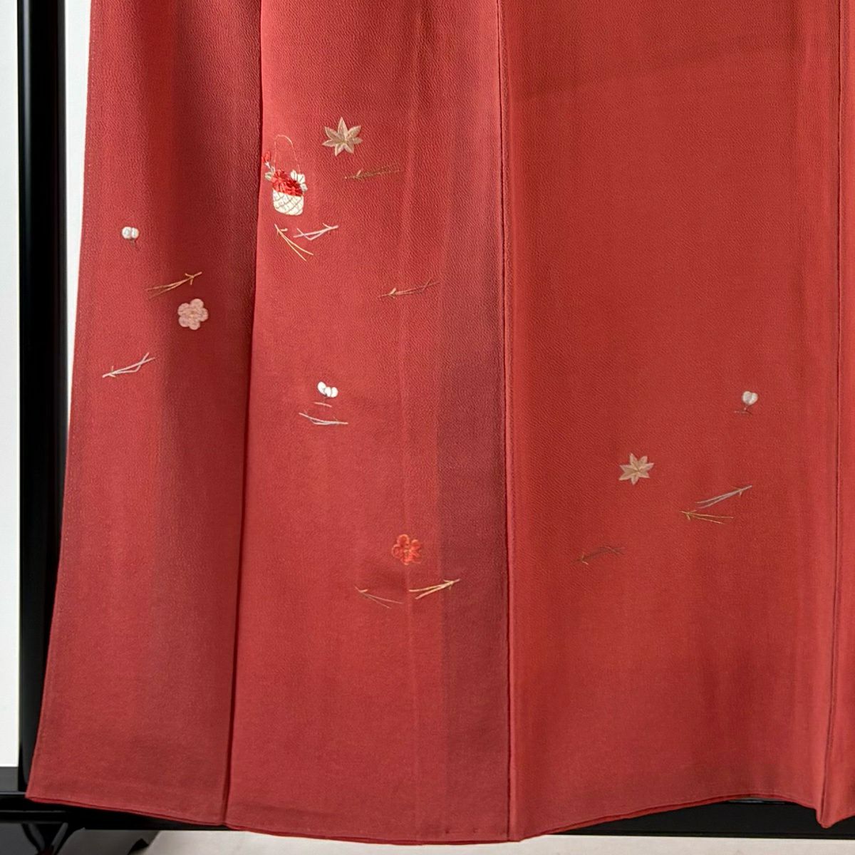 付下 身長156.5cm 袖長67cm M 雙層 花籠 松樹葉 刺繡 金線 朱 純蠶絲 秀品級 一つ紋