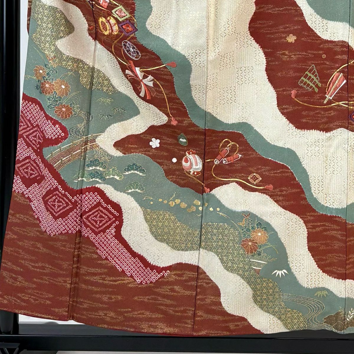 【美品】振袖禮服 身長157cm 袖長63cm S 雙層 鼓 草花紋刺繡 金銀彩 灰綠 純蠶絲 秀品級