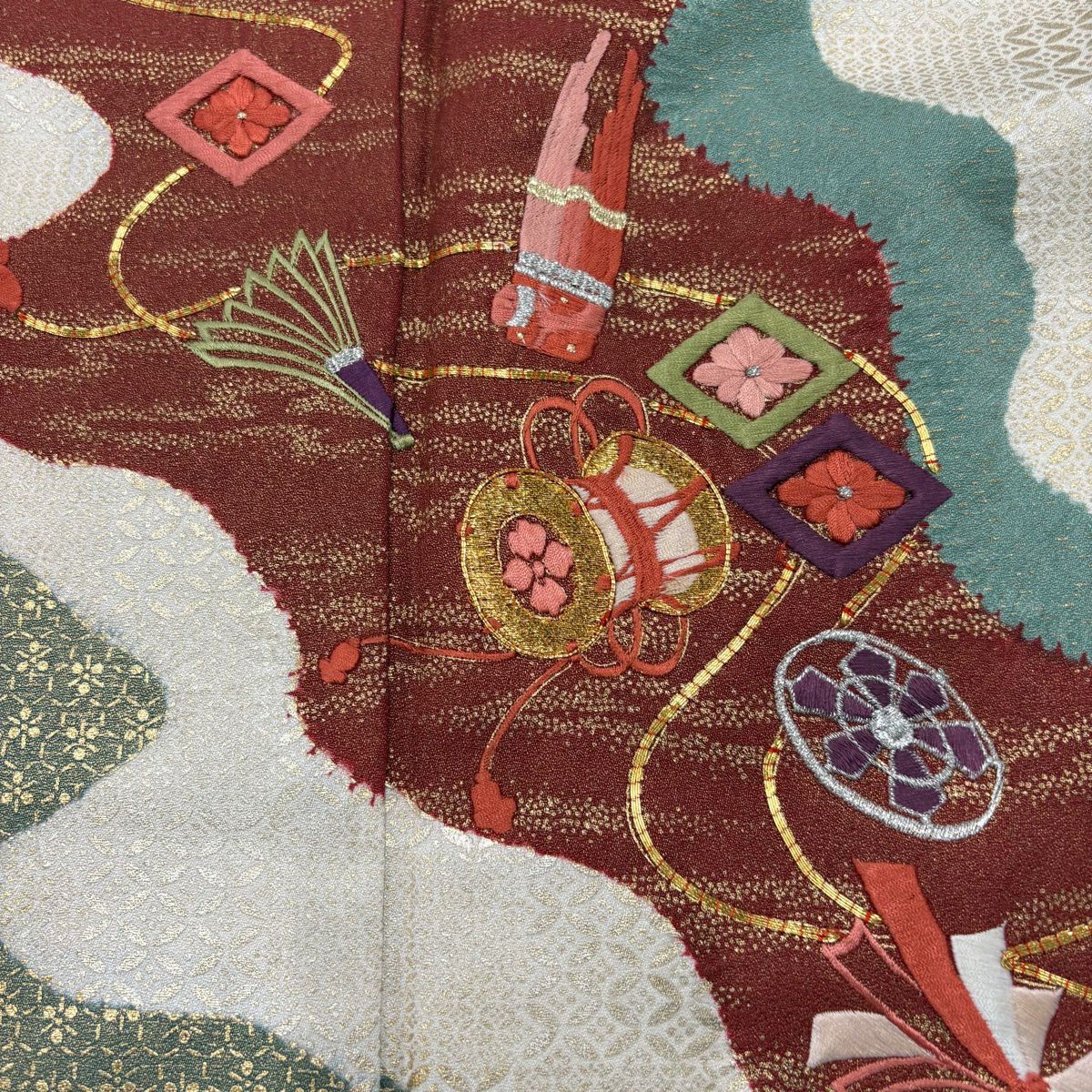 【美品】振袖禮服 身長157cm 袖長63cm S 雙層 鼓 草花紋刺繡 金銀彩 灰綠 純蠶絲 秀品級