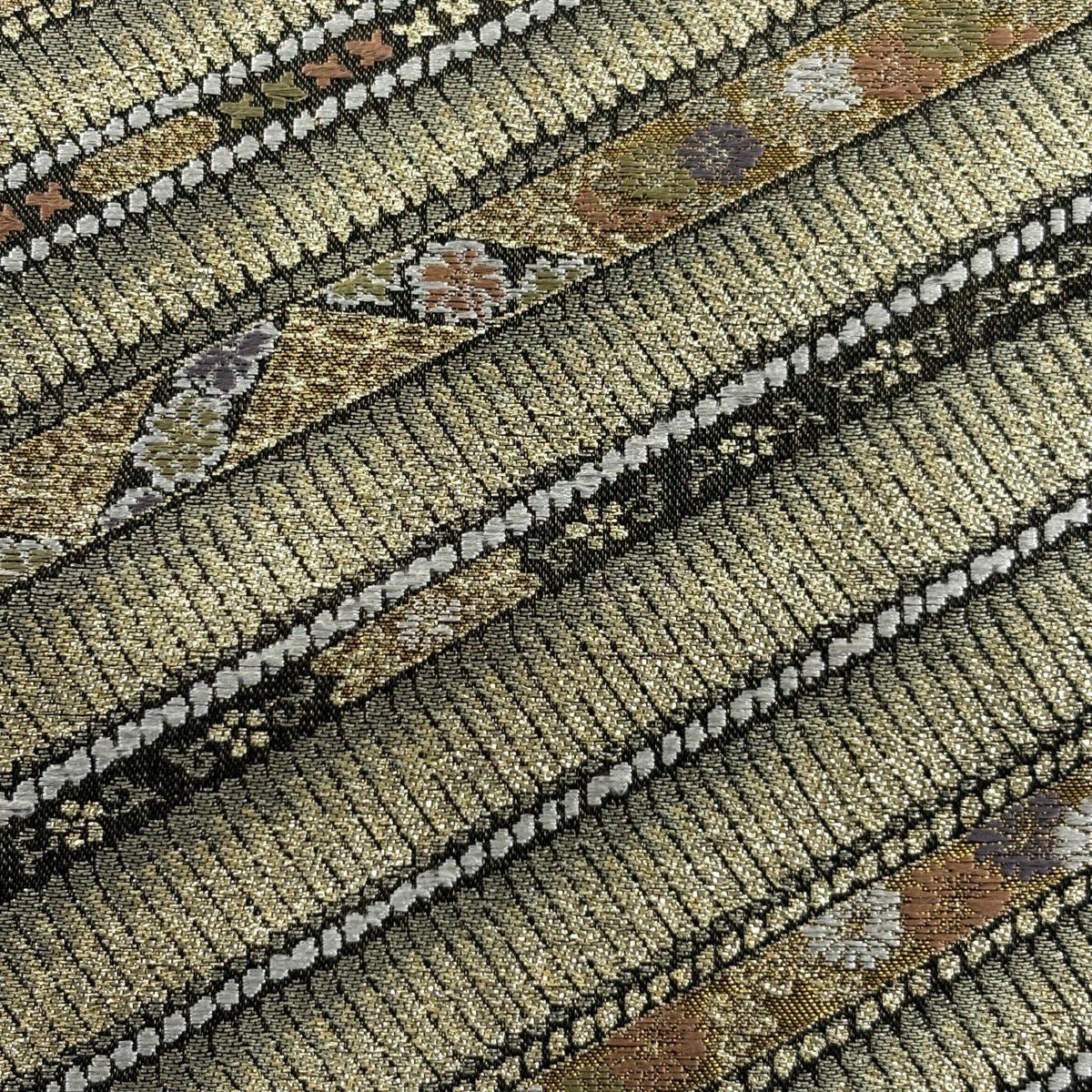 【美品】 袋帶 秀品級 斜取鎧文 小花 金絲 金金箔 金色 六通 純蠶絲