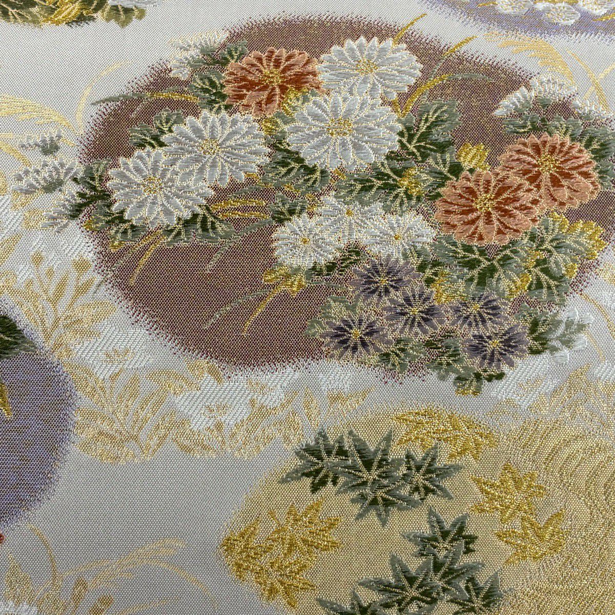 【美品】 袋帶 秀品級 秋草 金糸 金金箔 灰白 六通 純蠶絲