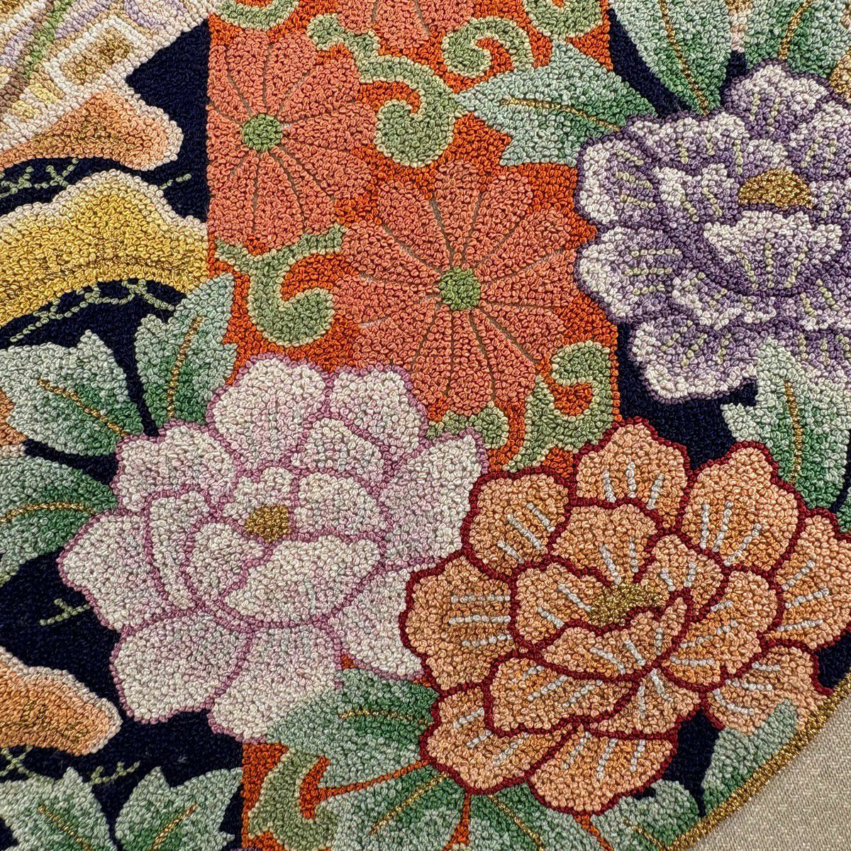 袋帶 名品級 關西仕立 花丸紋 牡丹 相良刺繡 金絲 米色 大鼓圖案 純蠶絲