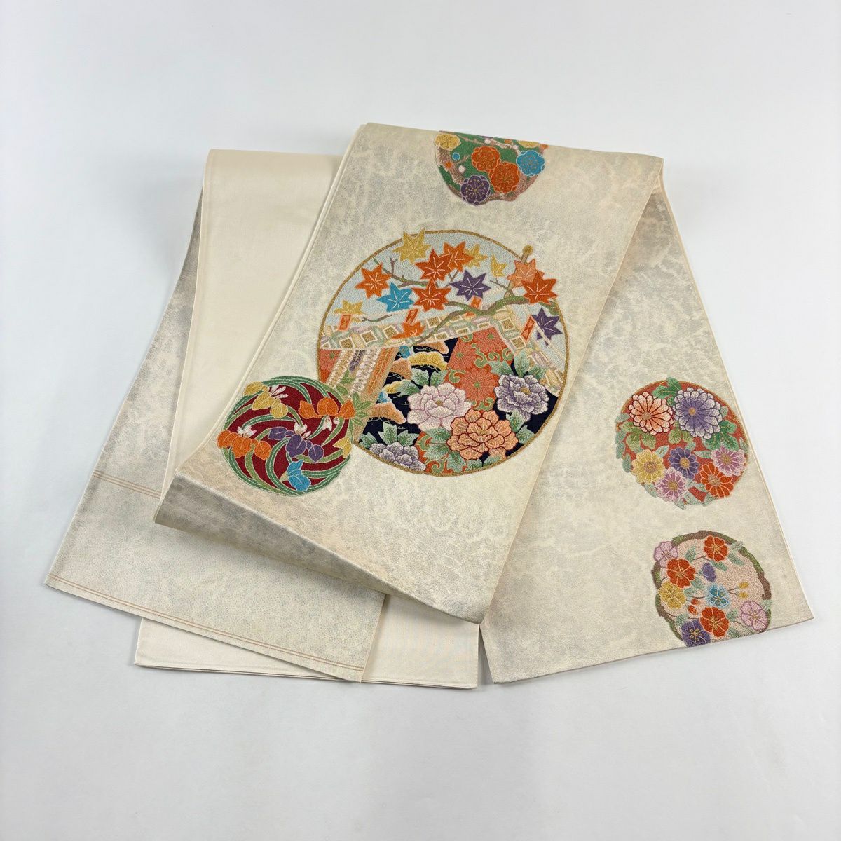 袋帶 名品級 關西仕立 花丸紋 牡丹 相良刺繡 金絲 米色 大鼓圖案 純蠶絲