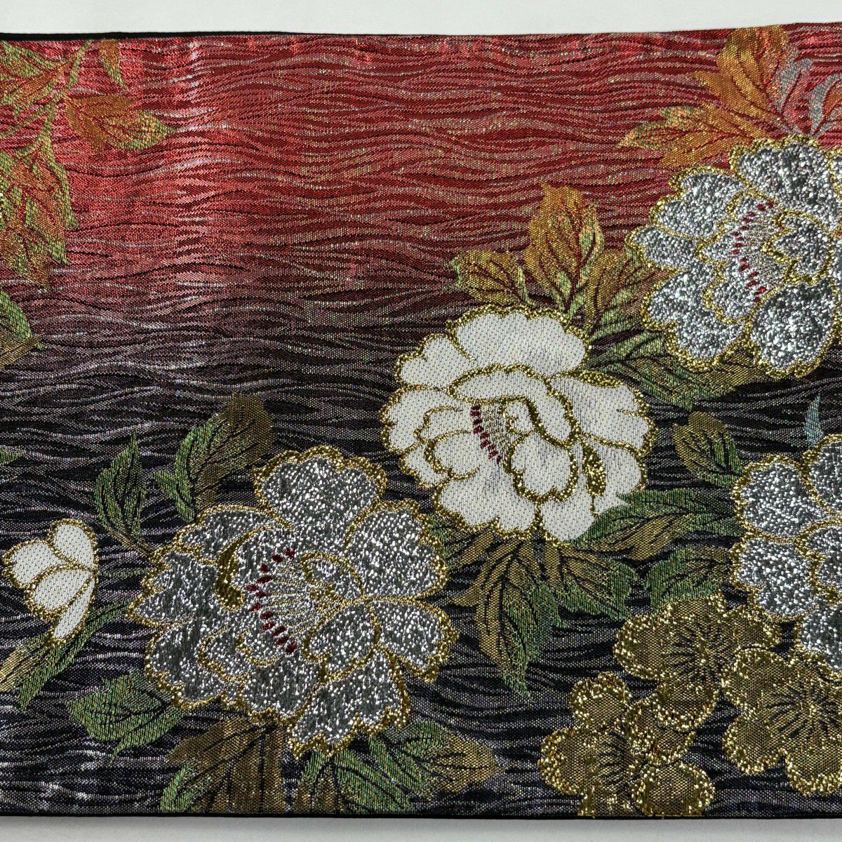 【美品】 袋帶 秀品級 草花紋紋 金金箔 紅 六通 純蠶絲