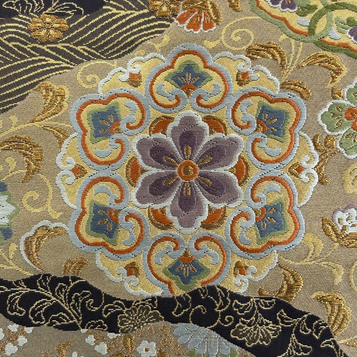 【美品】 袋帶 秀品級 華紋 草花紋 金糸 金金箔 濃紫 六通 純蠶絲