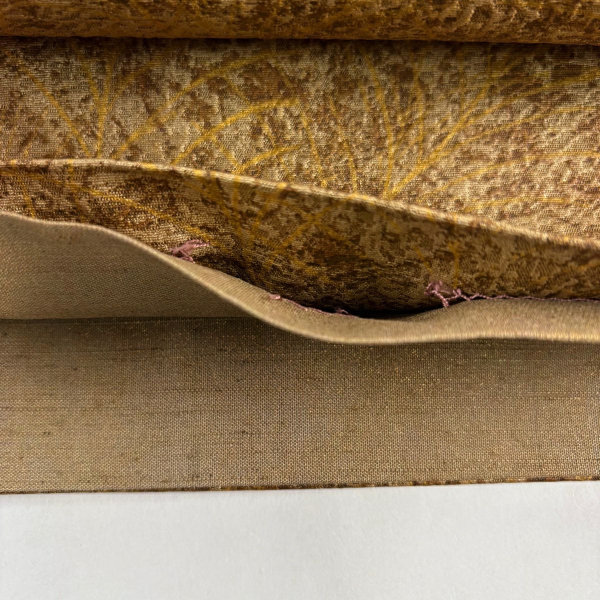 【美品】 袋帶 秀品級 幾何圖案 金金箔 切嵌 茶 お太鼓圖案 純蠶絲