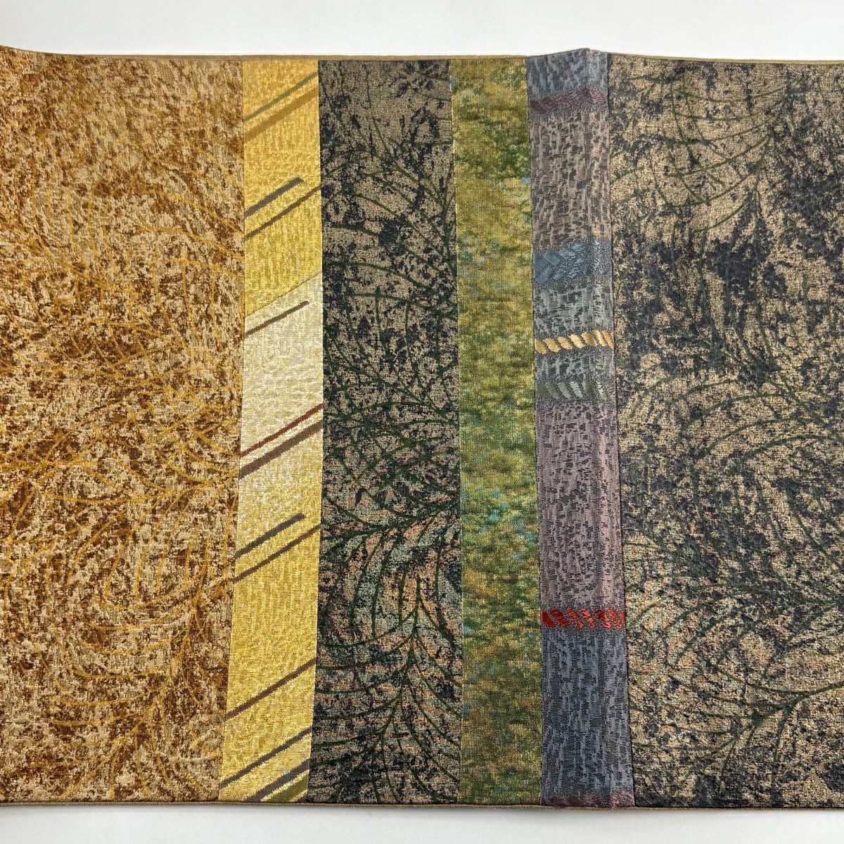 【美品】 袋帶 秀品級 幾何圖案 金金箔 切嵌 茶 お太鼓圖案 純蠶絲