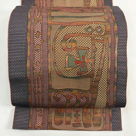 【美品】 名古屋帶 秀品級 八寸名古屋帶 松樹葉仕立 幾何學 金金箔 紅茶 純蠶絲