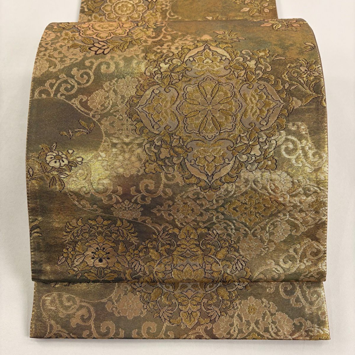 【美品】 袋帶 秀品級 華紋 草花紋 金絲 金金箔 金茶 六通 純蠶絲