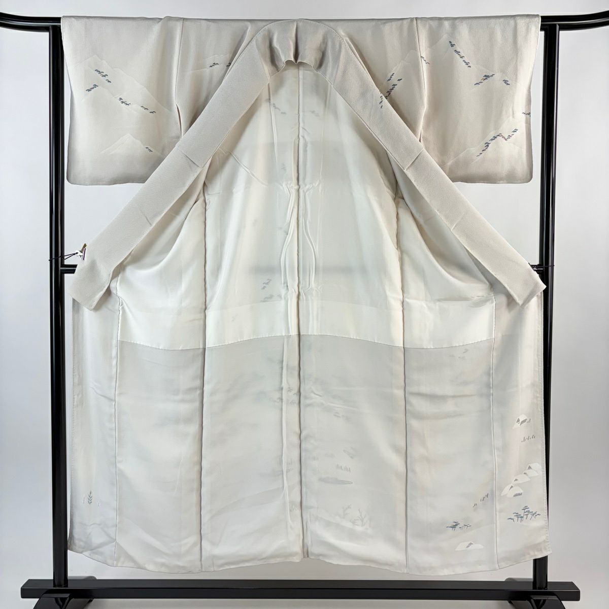 【美品】訪問服 身長151.5cm 袖長62cm S 雙層 上野街子 清染居 落款あり 此良暮雪 松樹 ぼかし 絞織 米色 純蠶絲 逸品級