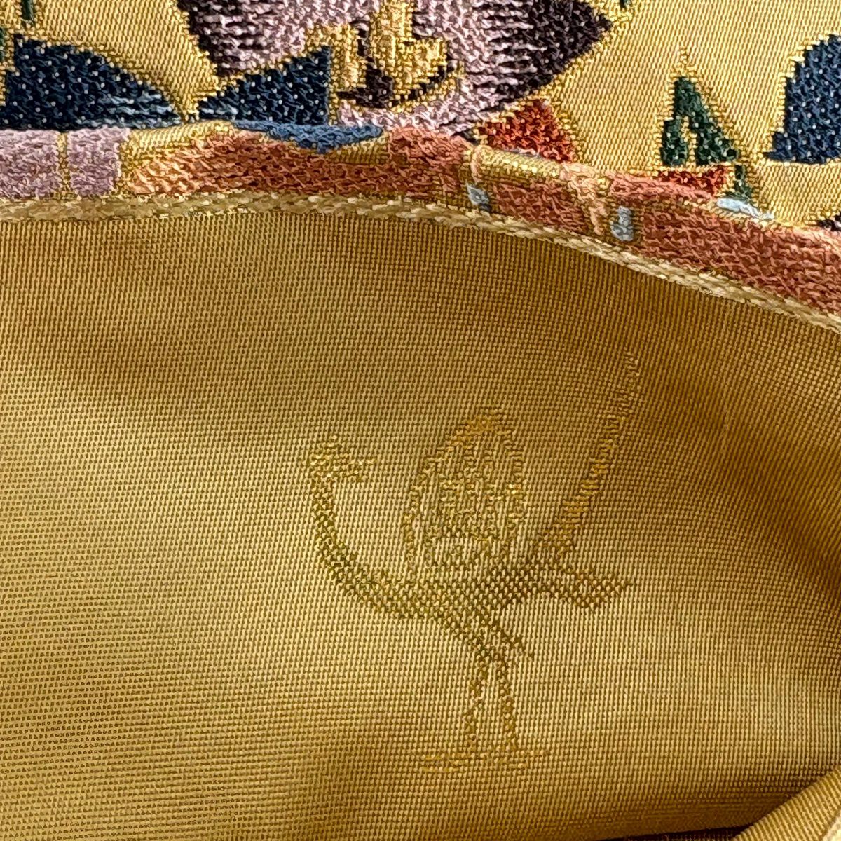 【美品】 袋帶 逸品級 白綾苑大庭 落款 花丸紋 雲紋 金金箔 黃土 深色 六通 純蠶絲