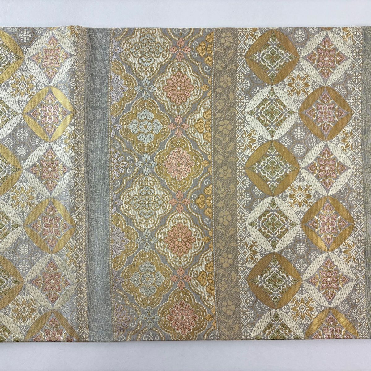 【美品】 袋帶 逸品級 金金箔屋清兵衛 落款あり 悠久之美 七寶紋 花 唐織 金金箔 淺綠色 お太鼓柄 純蠶絲