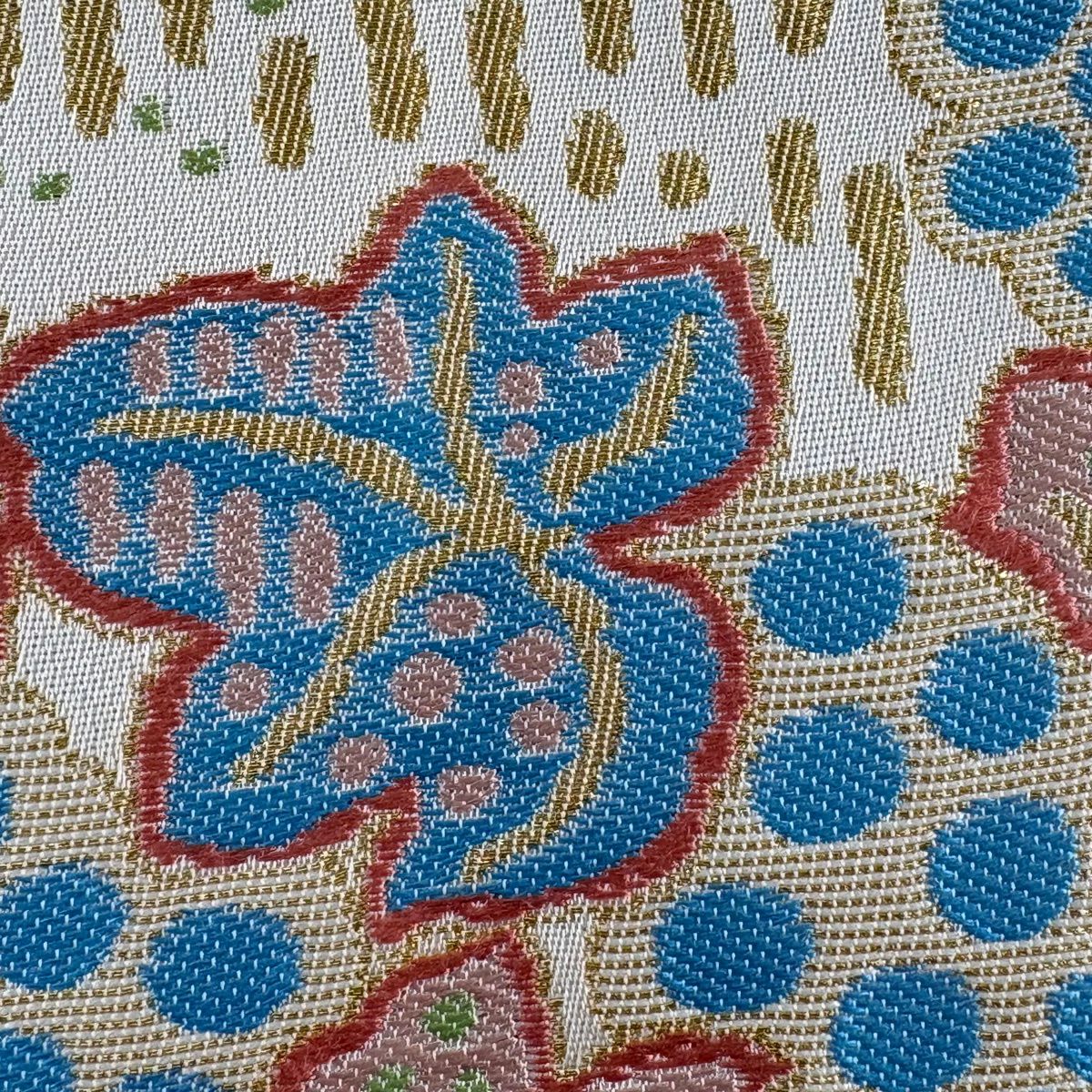 【美品】 袋帶 逸品級 草花紋紋 葡萄 金糸 白 全通 純蠶絲
