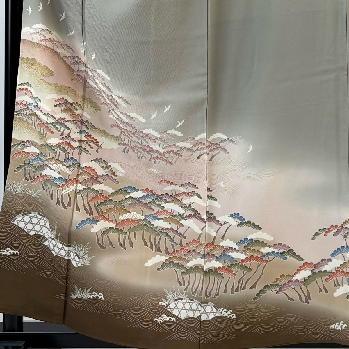 訪問服 身長158cm 袖長66cm M 雙層 背抜 落款あり 松樹 鳥 金銀彩 漸層 灰綠 純蠶絲 名品級