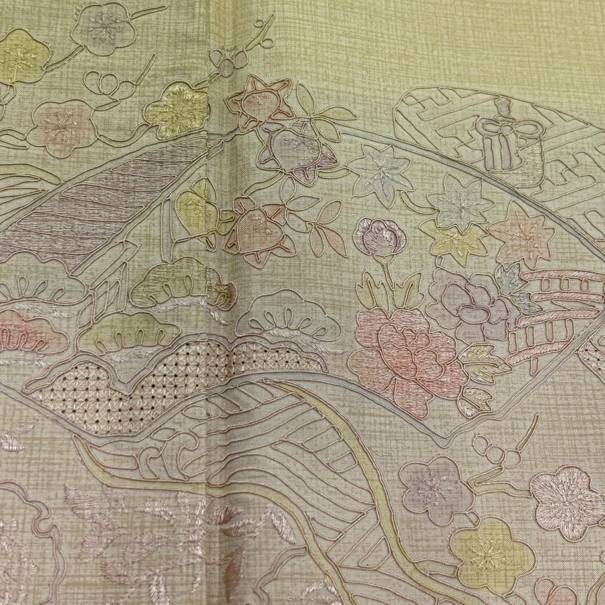 【美品】 付下 身長163cm 袖長64cm M 雙層 大島紬織地 證書齊全 扇子面 草花紋刺繡 淡黃土 純蠶絲 名品級
