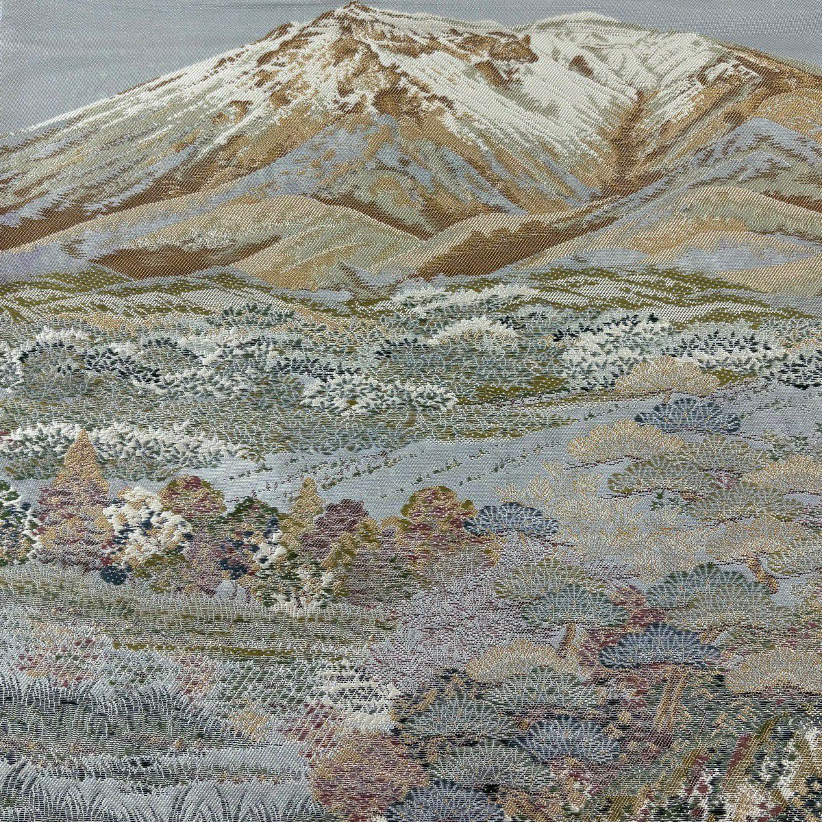 【美品】 袋帶 名品級 北之大地 山 樹木 金金箔 金絲 青灰 素材 正蠶絲