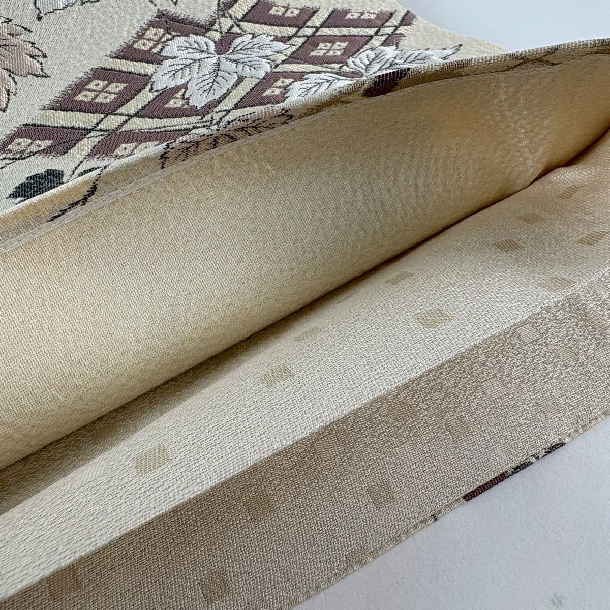 【美品】 袋帶 名品級 葡萄 菱 縮緬 米色 六通 純蠶絲