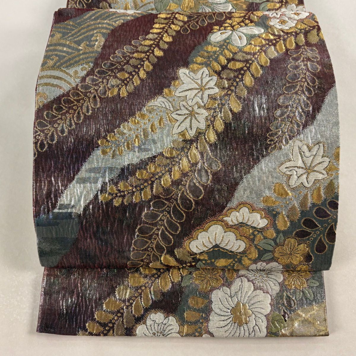 【美品】 袋帶 秀品級 草花紋紋 松樹 金糸 金金箔 紫 六通 純蠶絲