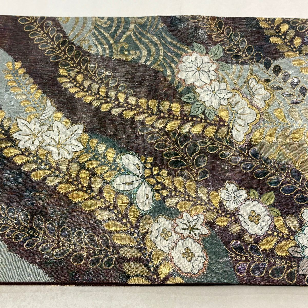 【美品】 袋帶 秀品級 草花紋紋 松樹 金糸 金金箔 紫 六通 純蠶絲