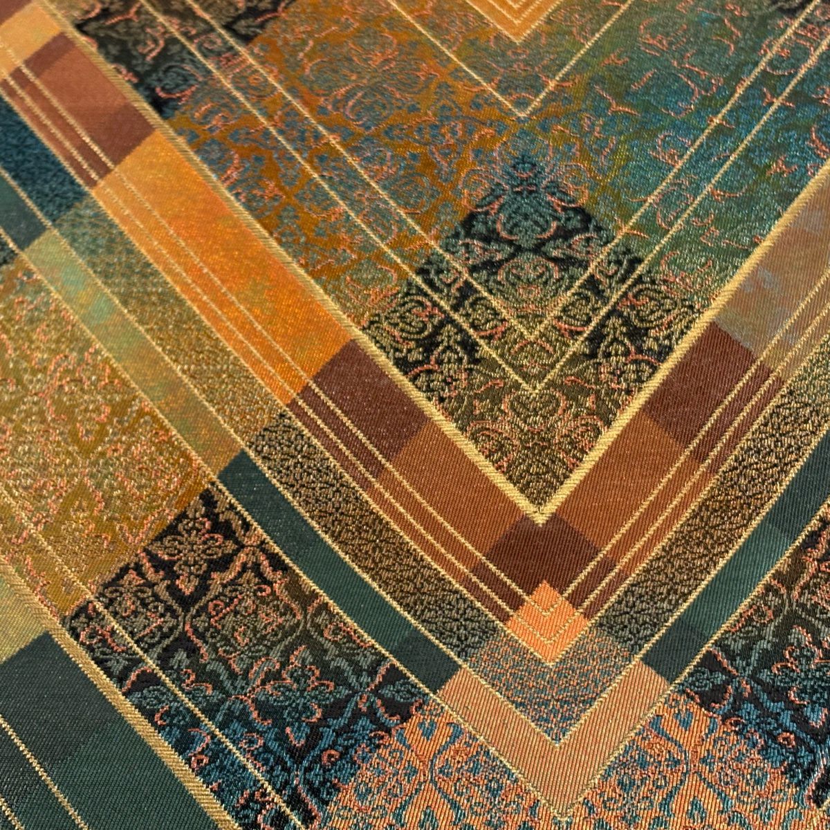 【美品】 袋帶 秀品級 幾何圖案 花麗光金金箔 金絲 綠 六通 純蠶絲