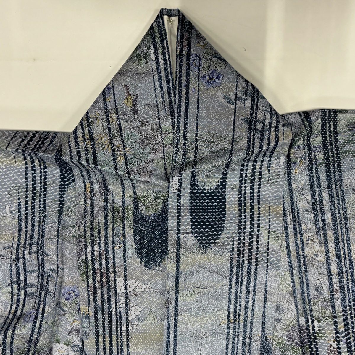 【美品】 小紋 身長155.5cm 袖長66cm M 雙層 草花紋紋 人物 青灰 純蠶絲 秀品級