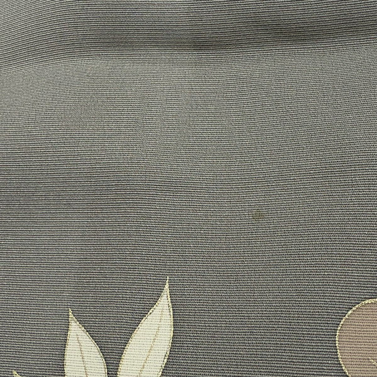 色留袖禮服 身長156.5cm 袖長62cm S 雙層 落款あり 松樹 扇子面 金銀彩 漸層 灰 純蠶絲 秀品級 三つ紋