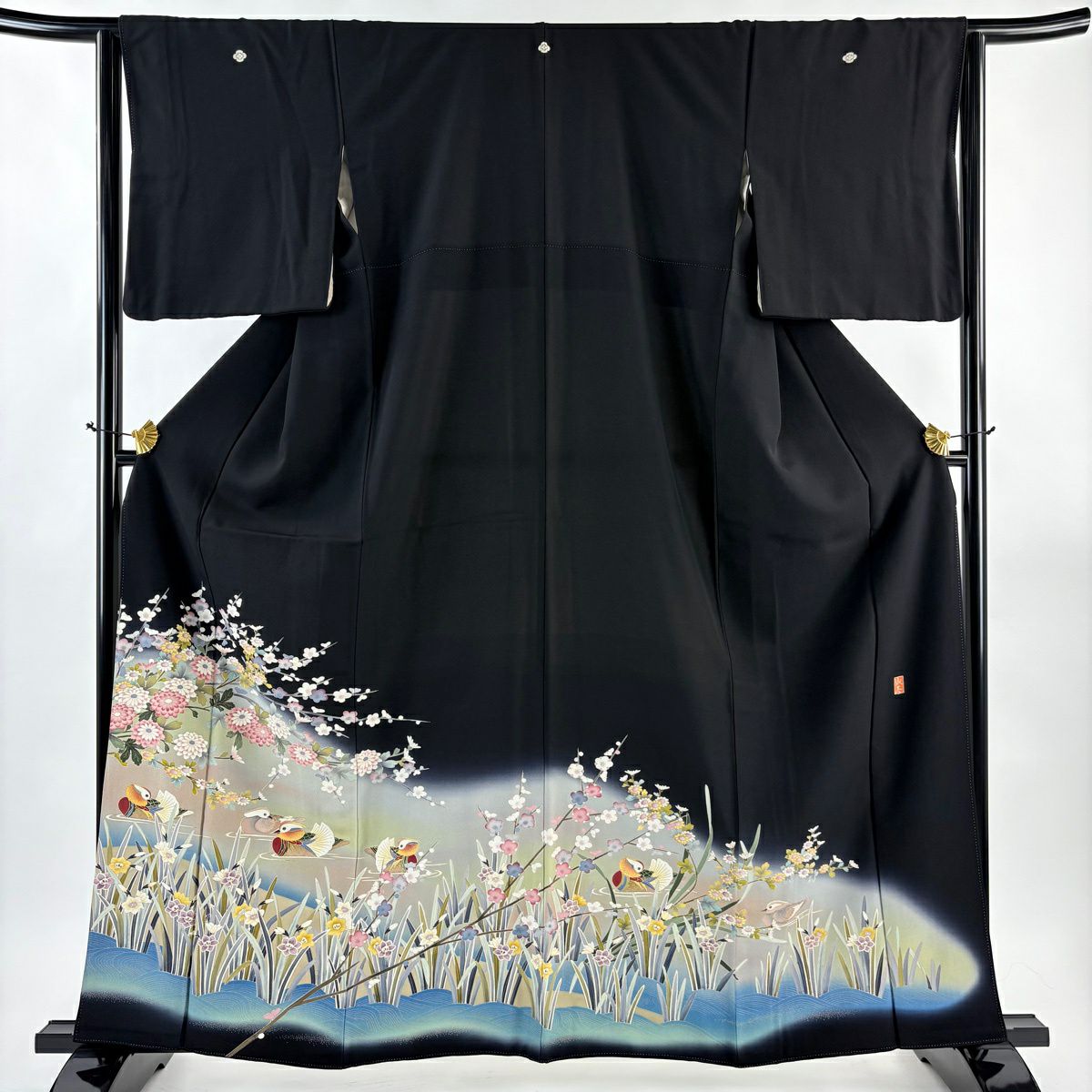 黑留袖禮服 身長161.5cm 袖長64cm M 雙層 有落款 鴛鴦 菊花花 金銀彩 漸層 黑 純蠶絲 優品級