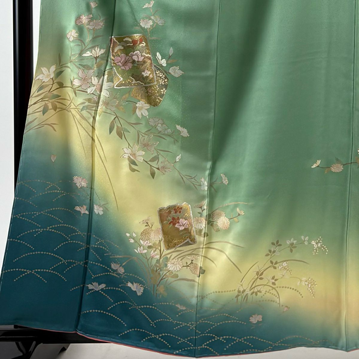 【美品】訪問服 身長163cm 袖長65cm M 雙層 色紙 草花紋紋 金銀彩 刺繡 薄綠 純蠶絲 秀品級