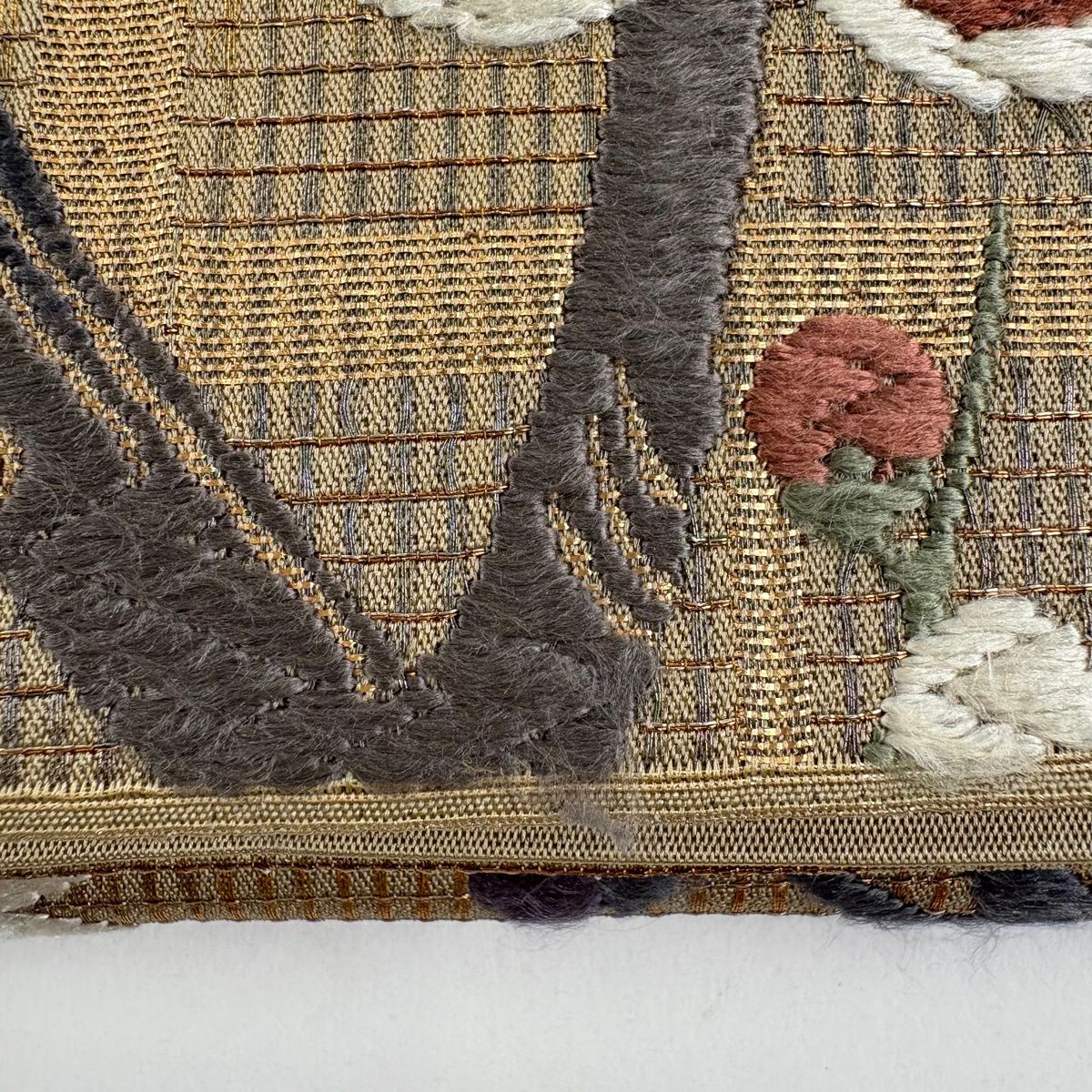 袋帶 秀品級 薫風梅花樹紋樣 刺繡 金線 金茶 六通 純蠶絲