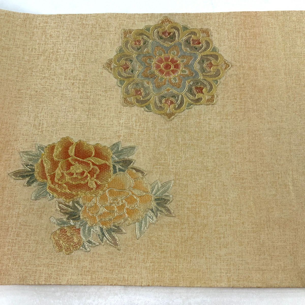 【美品】 袋帶 秀品級 霞 華紋 金彩裝飾 薄茶 純蠶絲